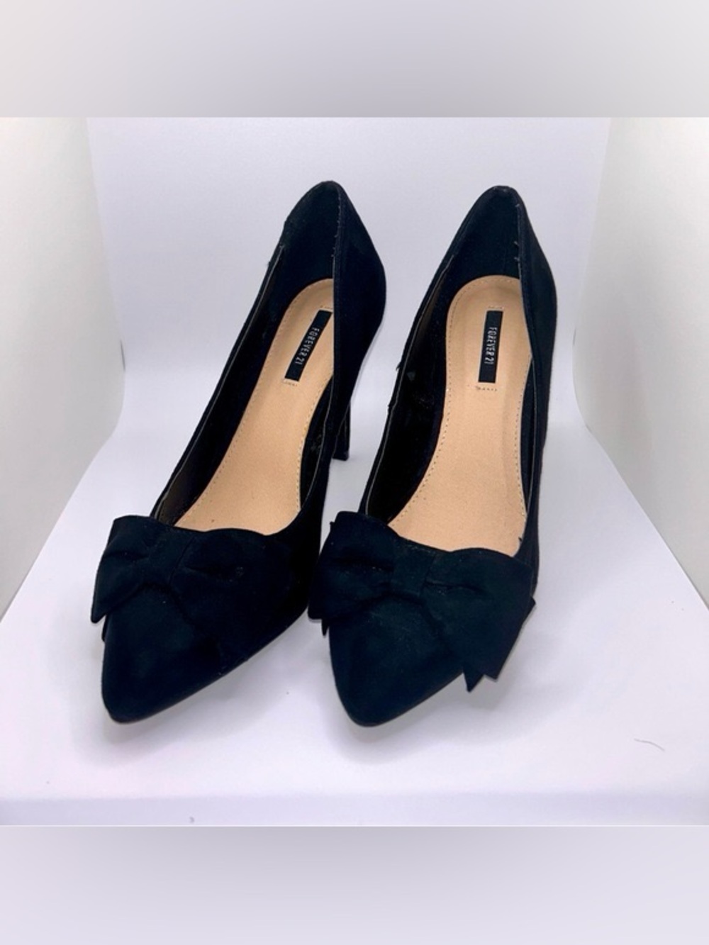 NWT Forever 21 Black Pointed-Toe Bow Pumps